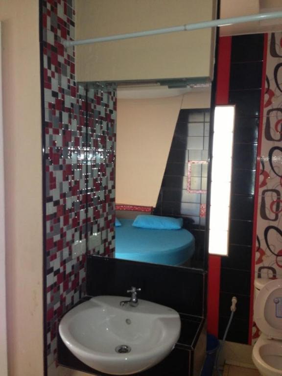 Nora Guesthouse Chumphon Rom bilde