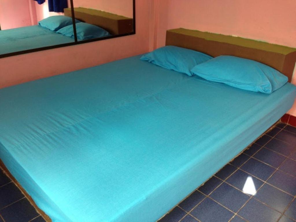 Nora Guesthouse Chumphon Rom bilde